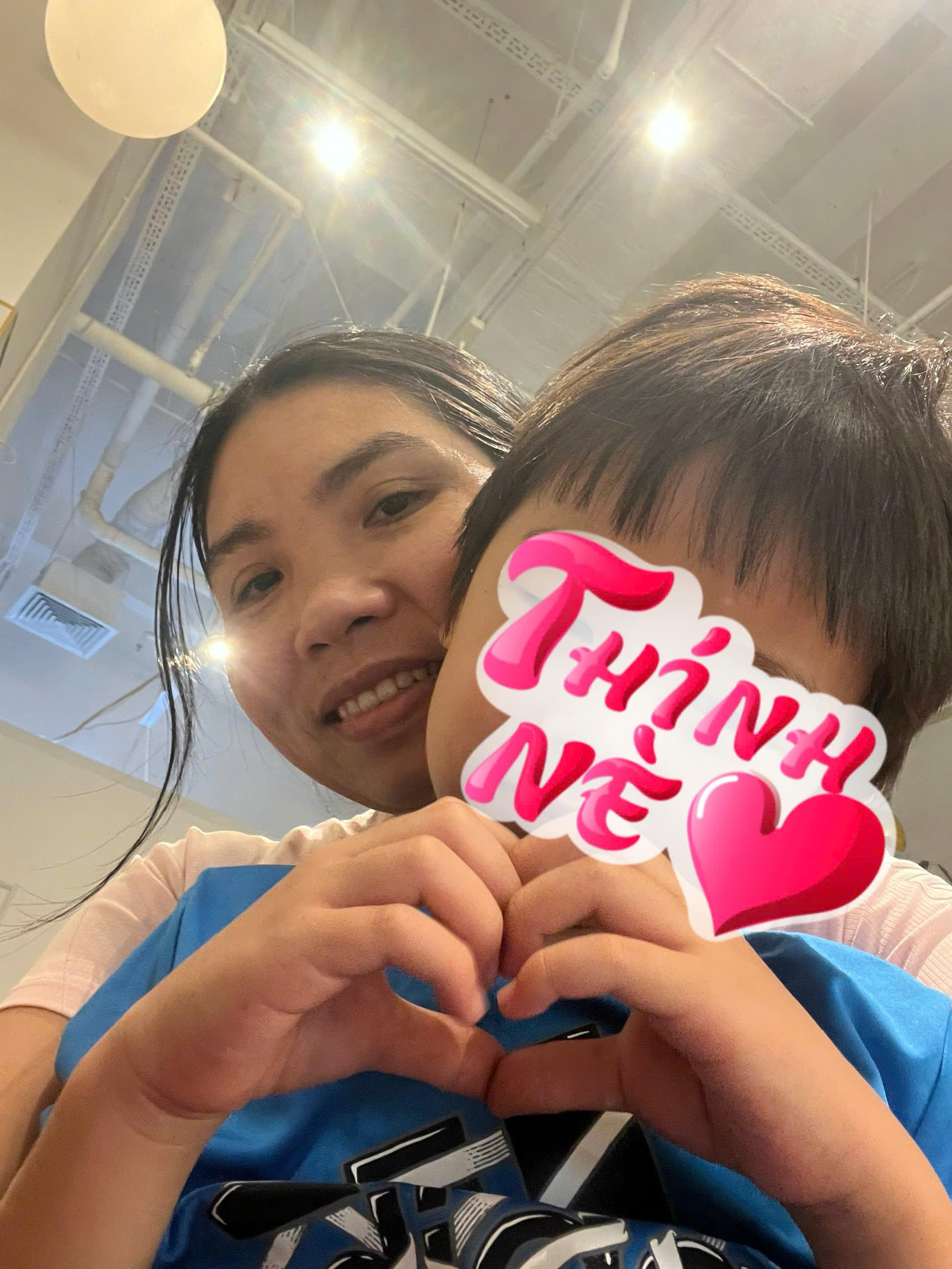 Building loving bonds and sharing sweet moments - English-speaking babysitter Anh Nguyen in Vietnam