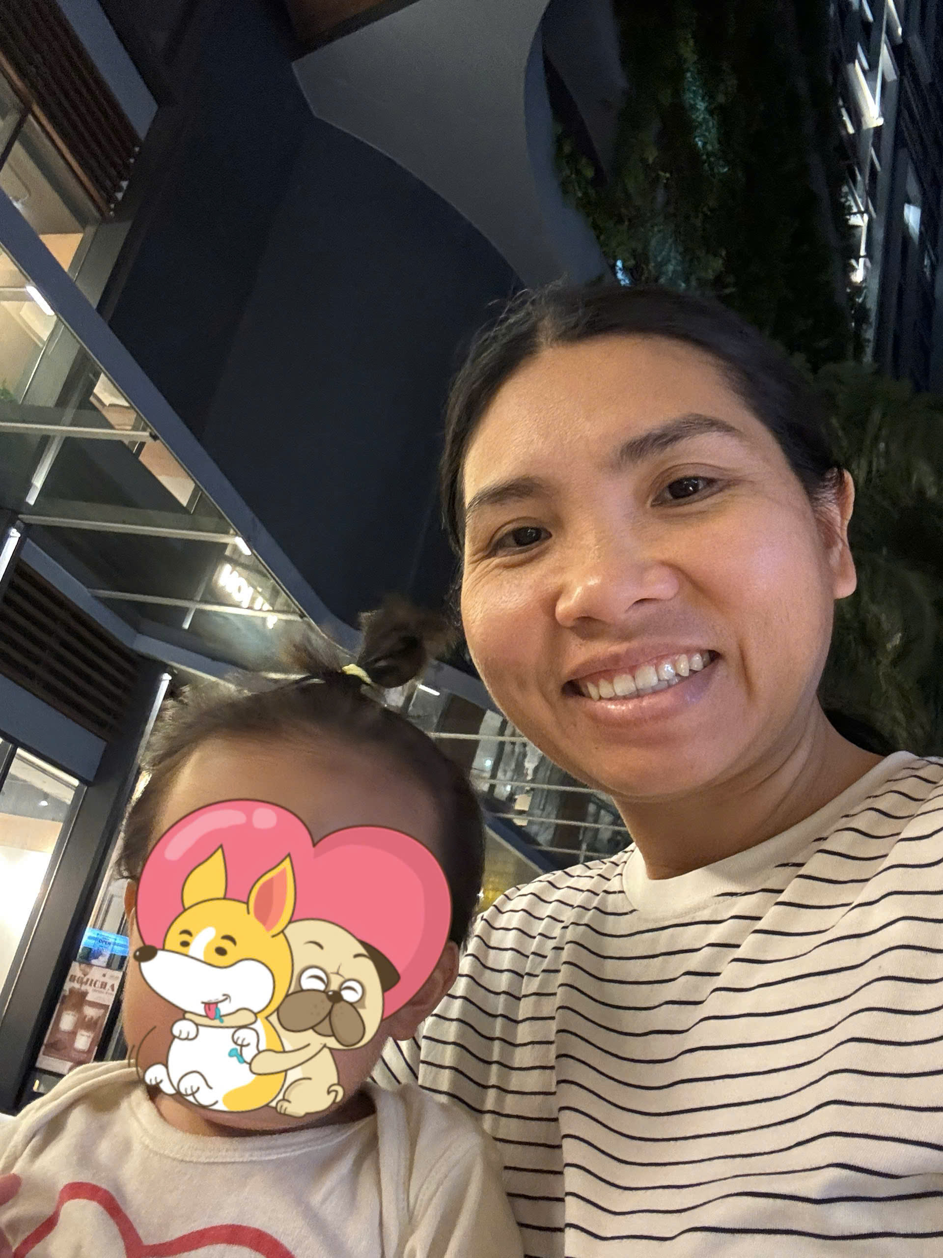Happy family and children with English-speaking babysitter Anh Nguyen in Vietnam - The creative corner for our little artists! Coloring and drawing activities not only entertain but also stimulate incredible imagination. Nanny Anh always prepares the most engaging indoor activities for the kids. #CreativeKids #IndoorActivities #NannyLife - Image 1