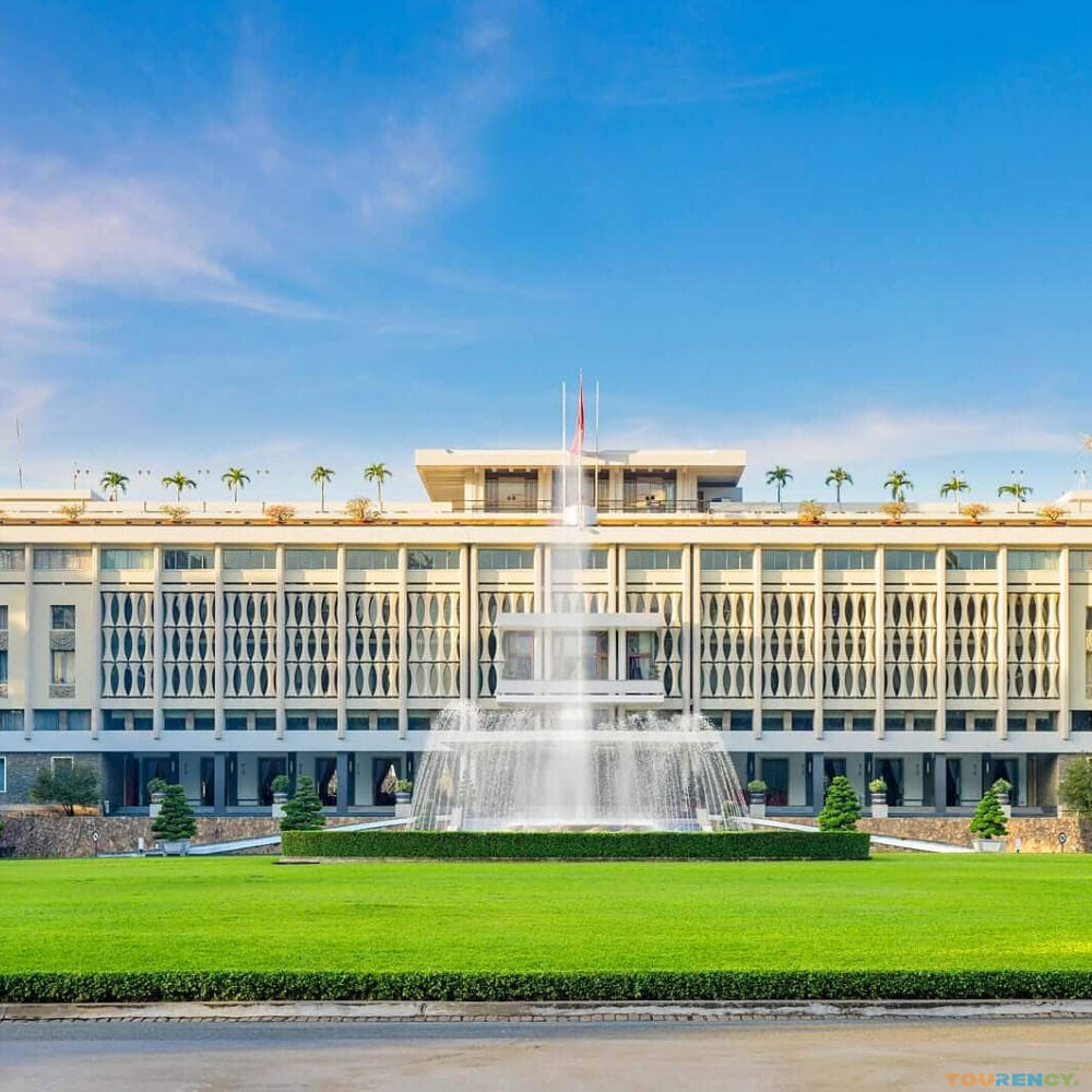 Family travel destination Hồ Chí Minh - Trusted babysitting services available by Anh Nguyen